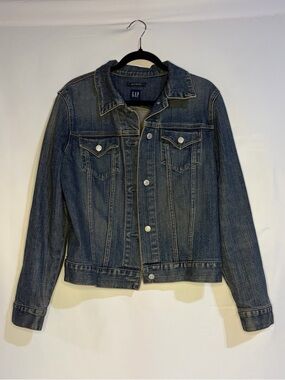 Gap Medium Wash Denim Trucker Jacket - Classic Fit